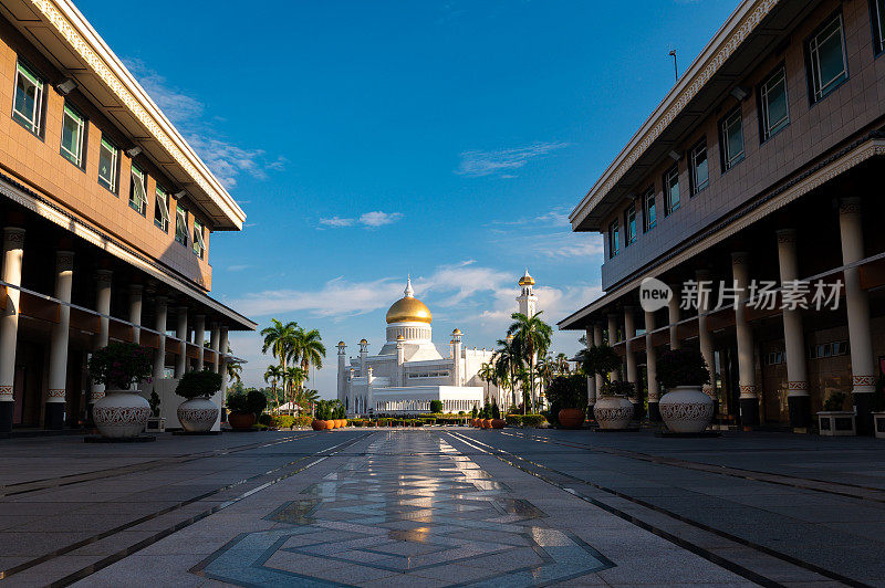 文莱达鲁萨兰国的Omar Ali Saifuddien清真寺